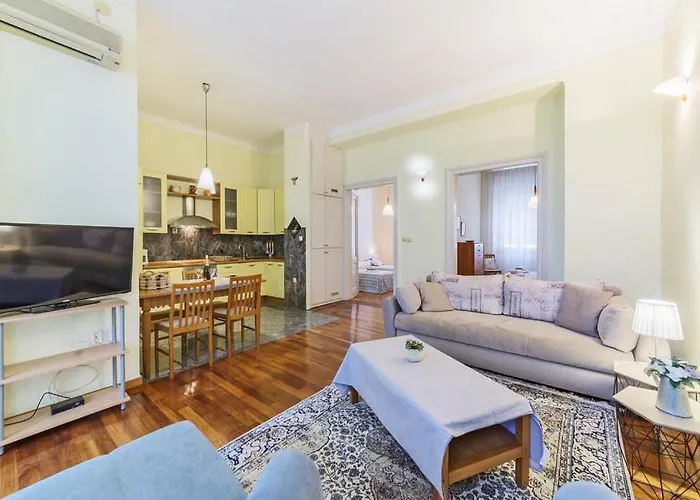 Center Apartman